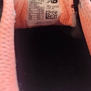 Women's New balance fresh foam tennis shoe